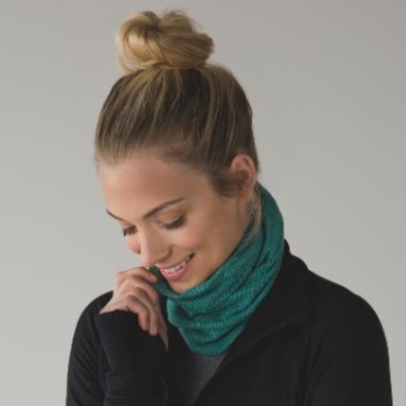 Lululemon Athletica OSFA heathered green multi-option toque / neck warmer - Picture 4 of 6